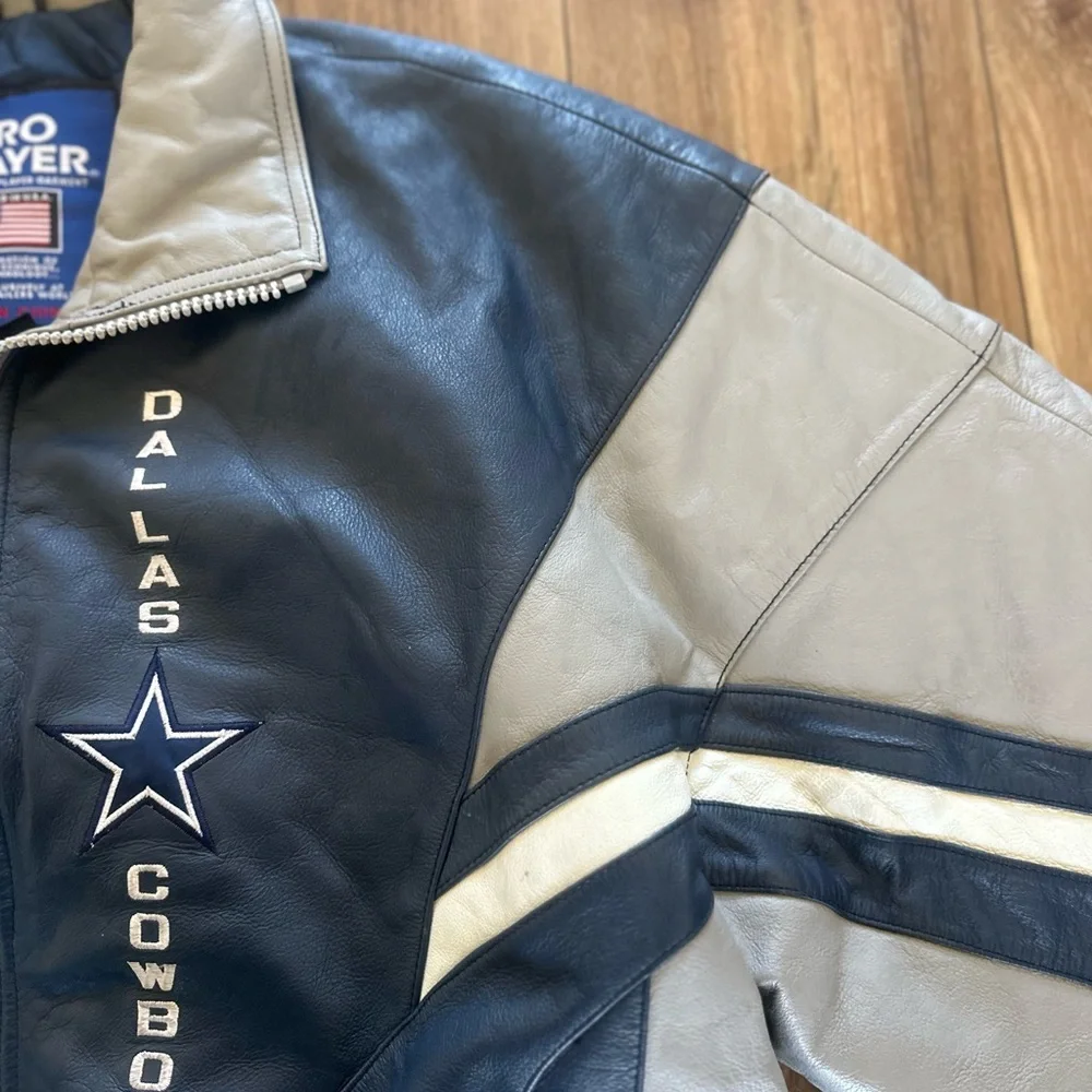 Pro Player mens vintage Dallas Cowboys Bomber Jacket size large